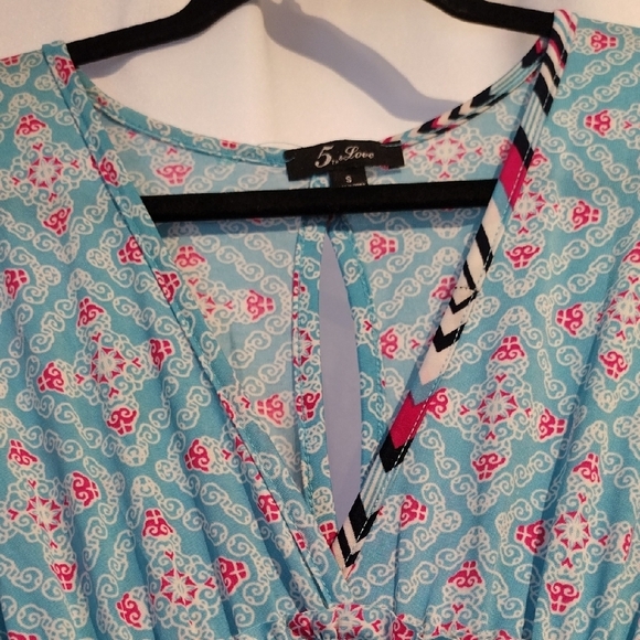 5th & Love Maxi Dress with Chevron Sleeves - Picture 15 of 16